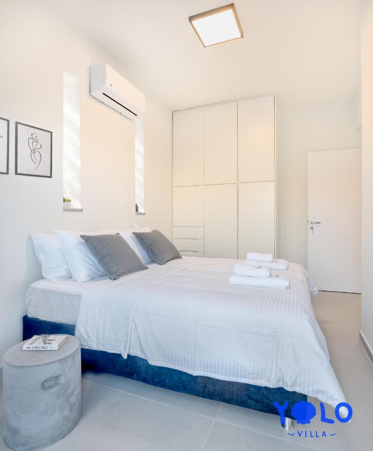 Yolo Villa